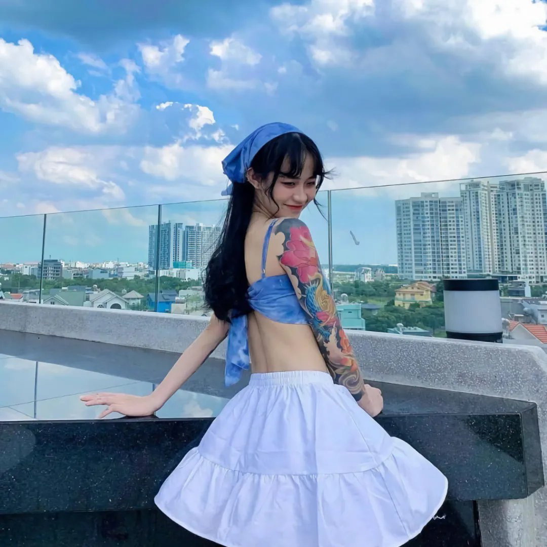 姐姐对我来说是女人